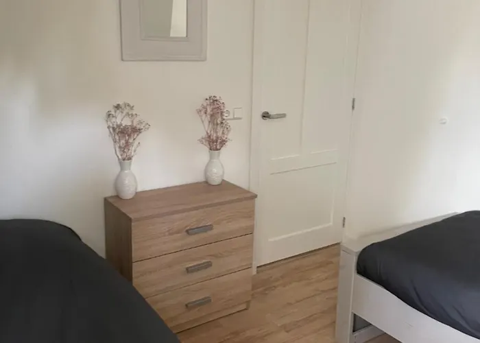 アパート Veldhorst ライデン